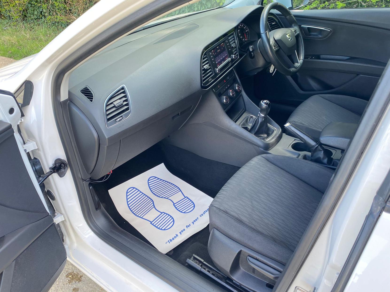 SEAT Leon 1.2 TSI SE Hatchback 5dr Petrol Manual Euro 6 (s/s) (110 ps)