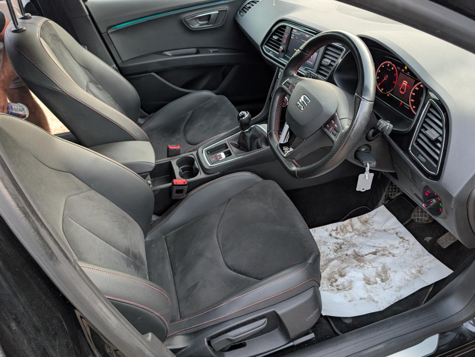SEAT Leon 1.5 TSI EVO FR Black Edition Hatchback 5dr Petrol Manual Euro 6 (s/s) (150 ps)
