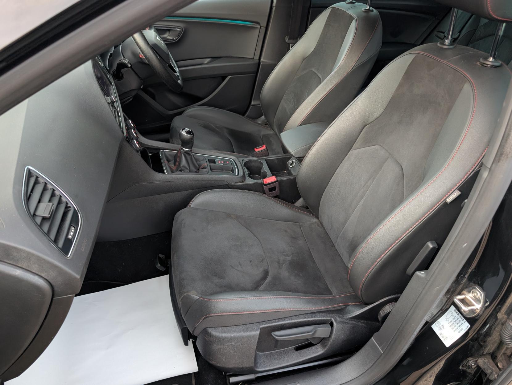 SEAT Leon 1.5 TSI EVO FR Black Edition Hatchback 5dr Petrol Manual Euro 6 (s/s) (150 ps)