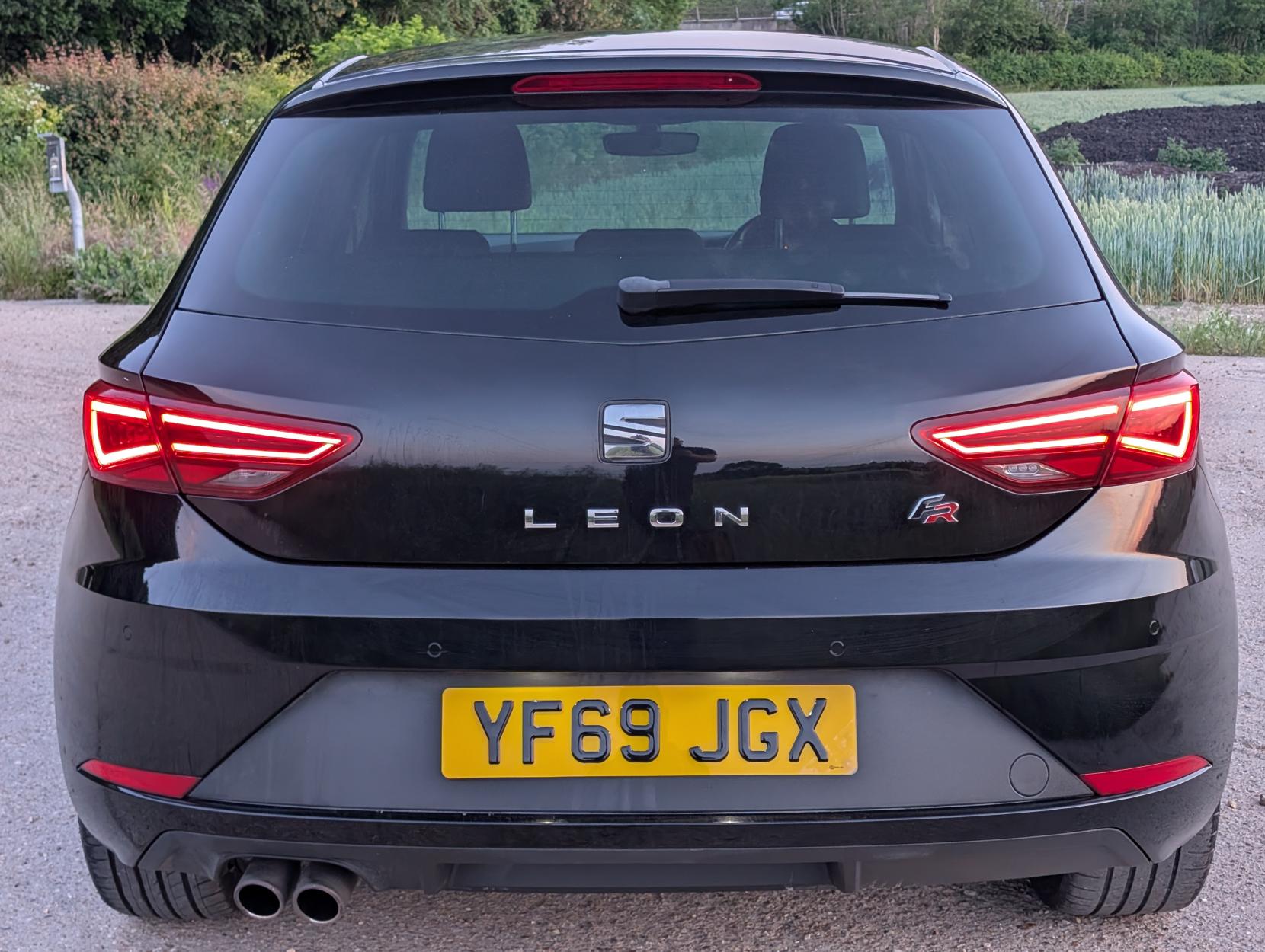 SEAT Leon 1.5 TSI EVO FR Black Edition Hatchback 5dr Petrol Manual Euro 6 (s/s) (150 ps)