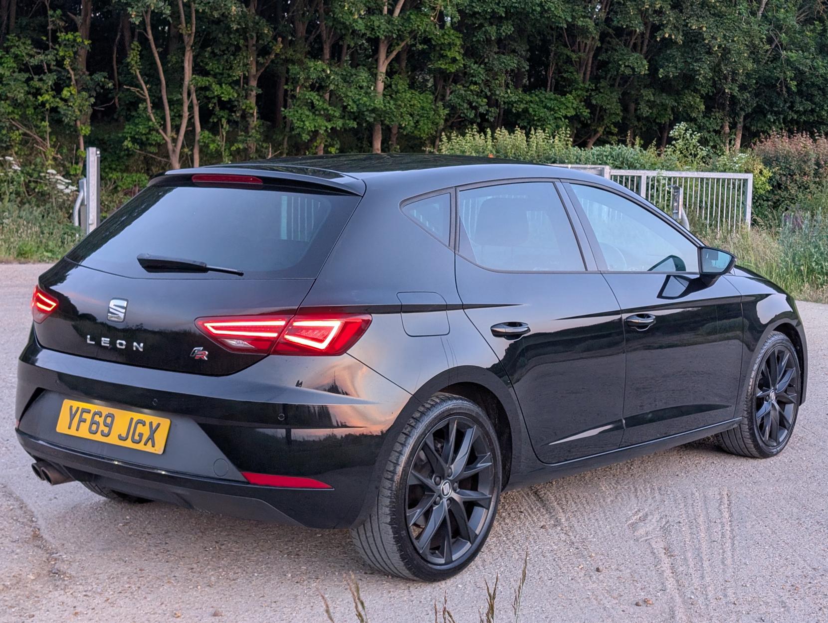 SEAT Leon 1.5 TSI EVO FR Black Edition Hatchback 5dr Petrol Manual Euro 6 (s/s) (150 ps)