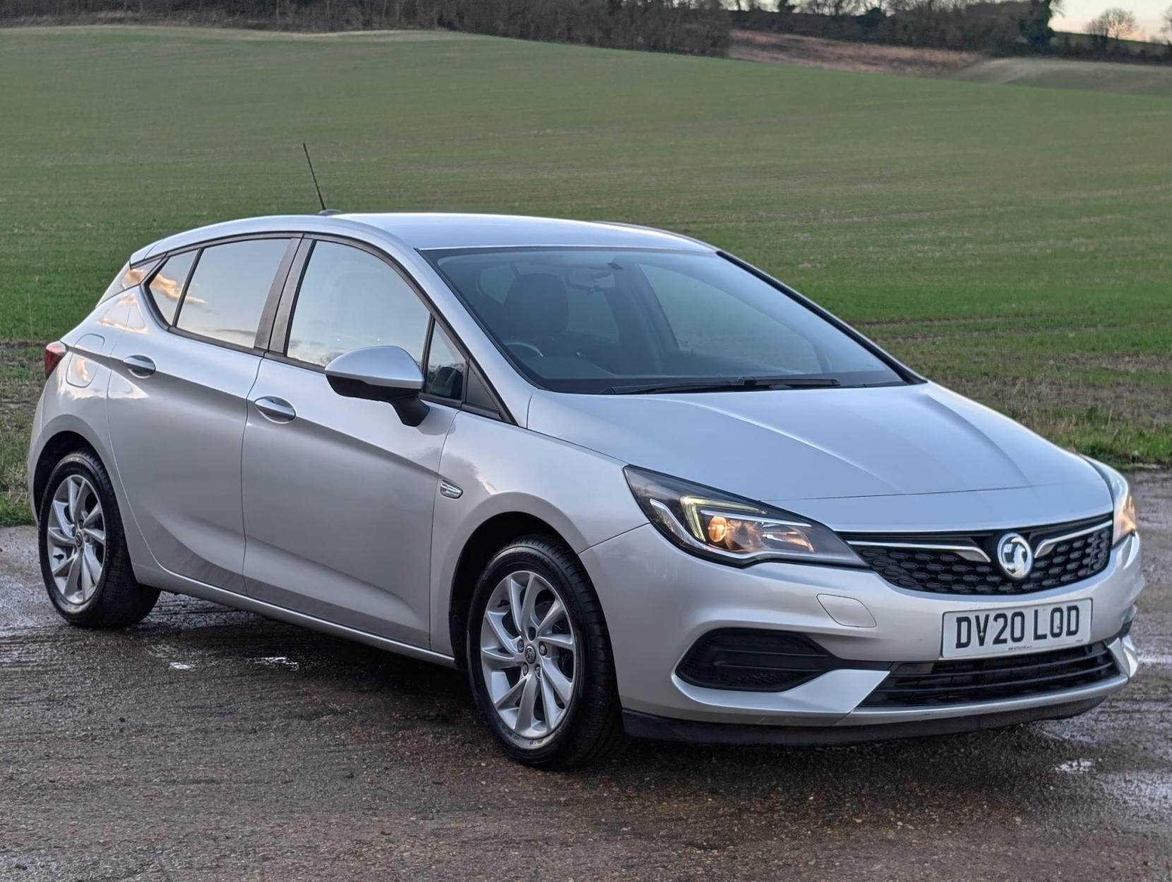 Vauxhall Astra 1.5 Turbo D Business Edition Nav Hatchback 5dr Diesel Manual Euro 6 (s/s) (105 ps)