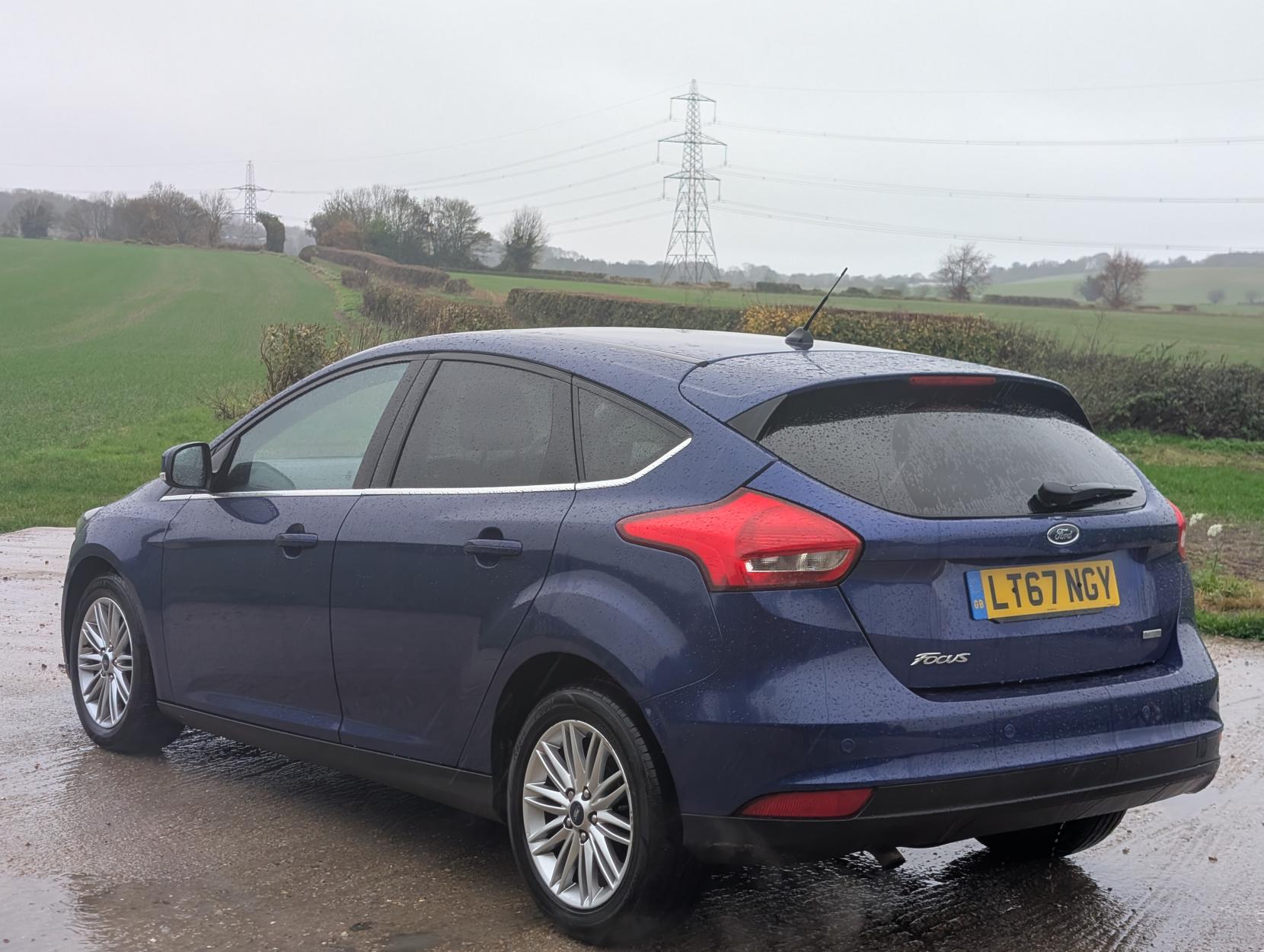 Ford Focus 1.0T EcoBoost Zetec Edition Hatchback 5dr Petrol Auto Euro 6 (s/s) (125 ps)