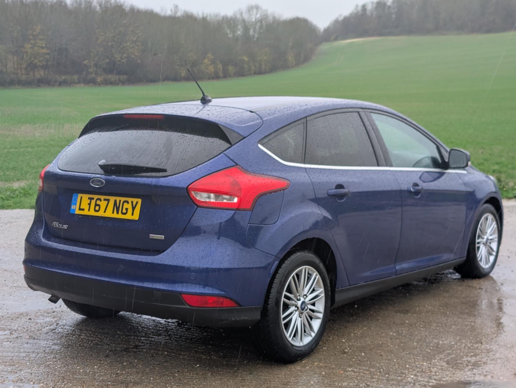 Ford Focus 1.0T EcoBoost Zetec Edition Hatchback 5dr Petrol Auto Euro 6 (s/s) (125 ps)