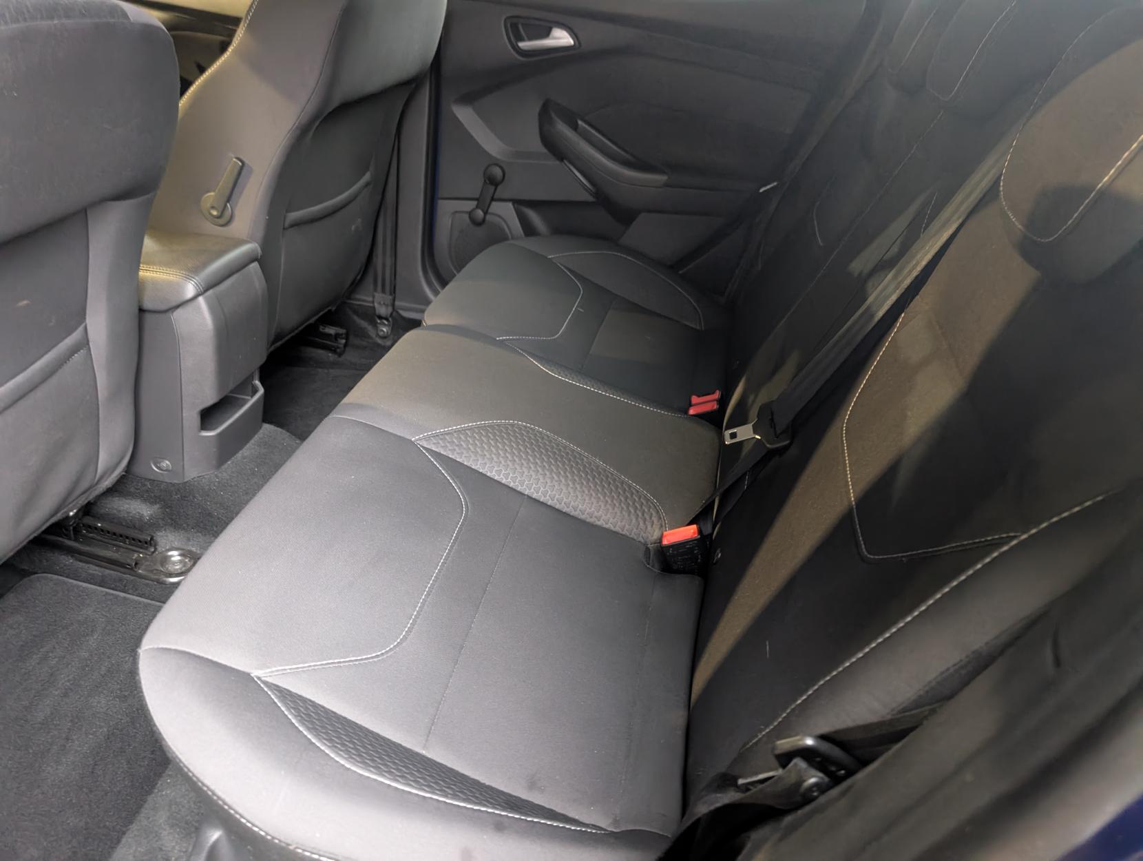 Ford Focus 1.0T EcoBoost Zetec Edition Hatchback 5dr Petrol Auto Euro 6 (s/s) (125 ps)