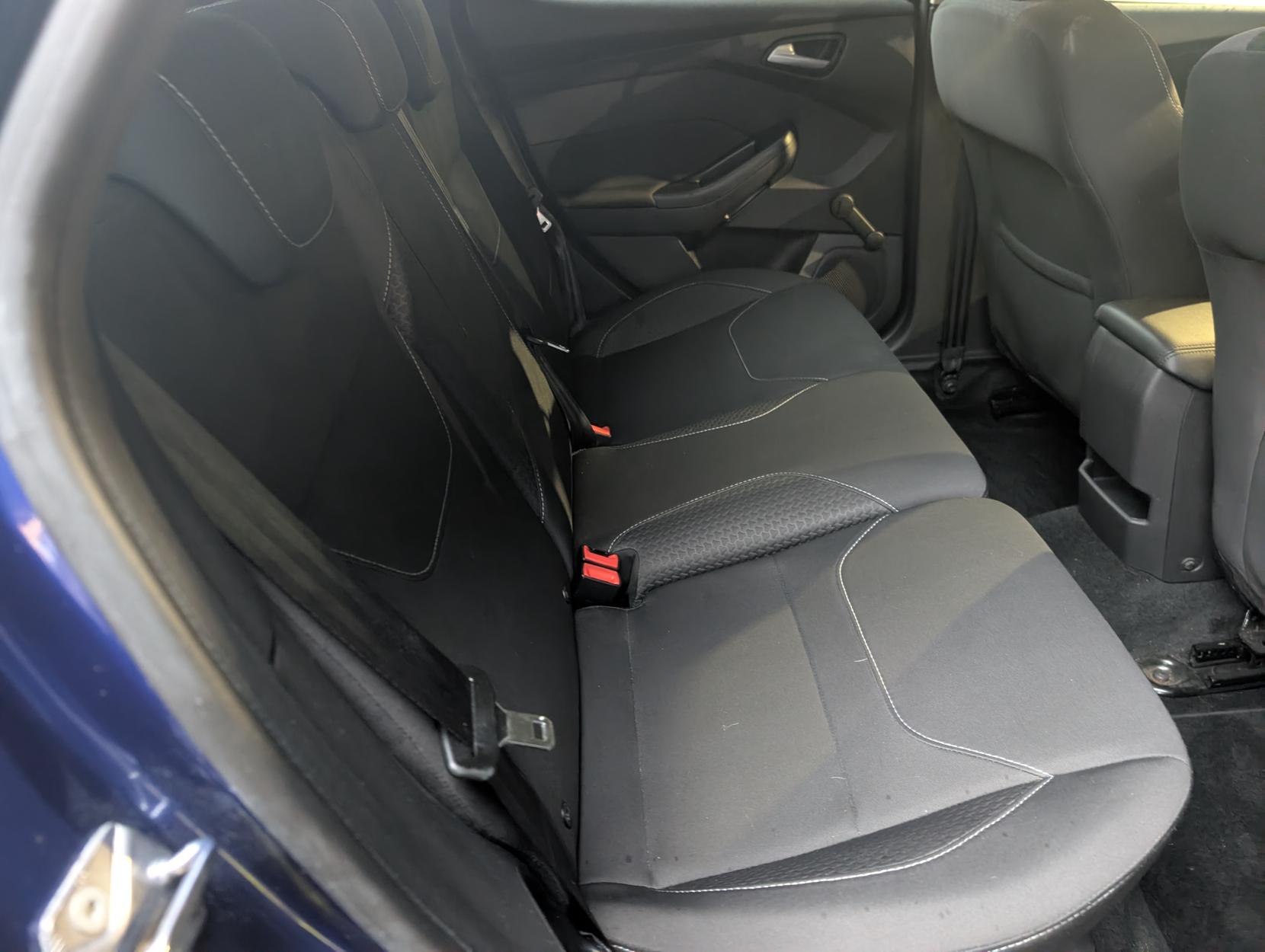 Ford Focus 1.0T EcoBoost Zetec Edition Hatchback 5dr Petrol Auto Euro 6 (s/s) (125 ps)