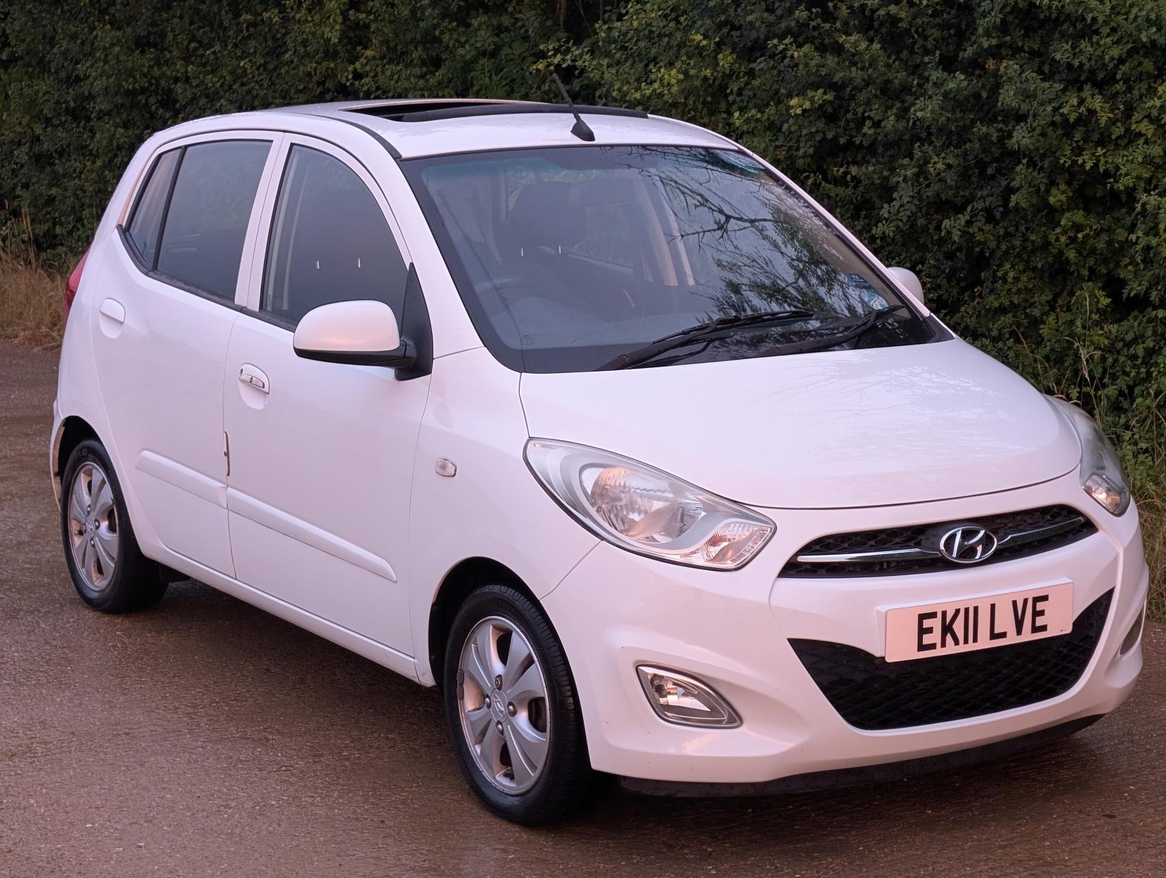 Hyundai i10 1.2 Style Hatchback 5dr Petrol Manual Euro 5 (85 bhp)