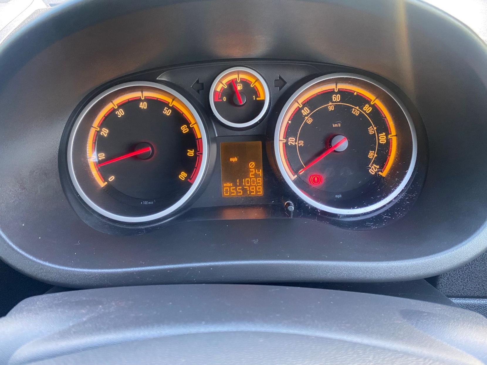 Vauxhall Corsa 1.2 16V SXi Hatchback 5dr Petrol Manual Euro 5 (A/C) (85 ps)