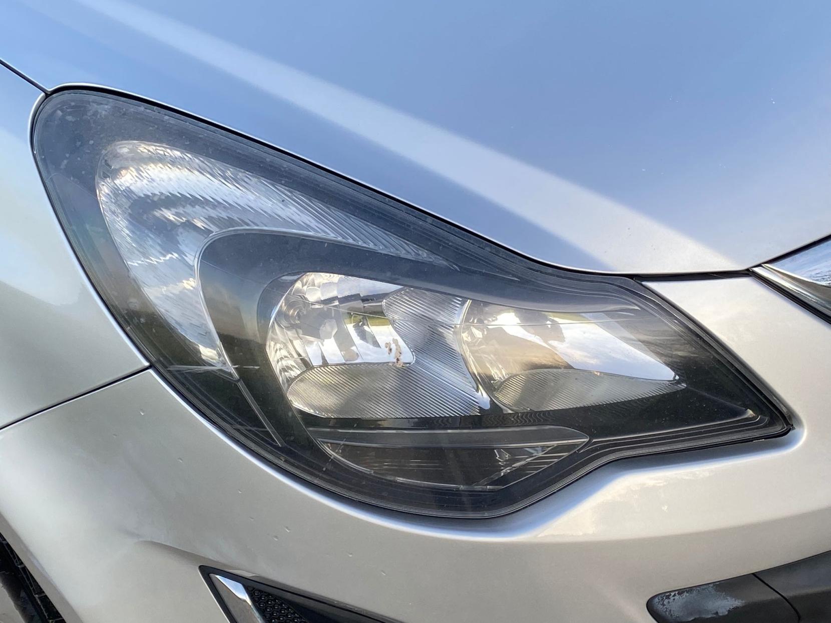 Vauxhall Corsa 1.2 16V SXi Hatchback 5dr Petrol Manual Euro 5 (A/C) (85 ps)