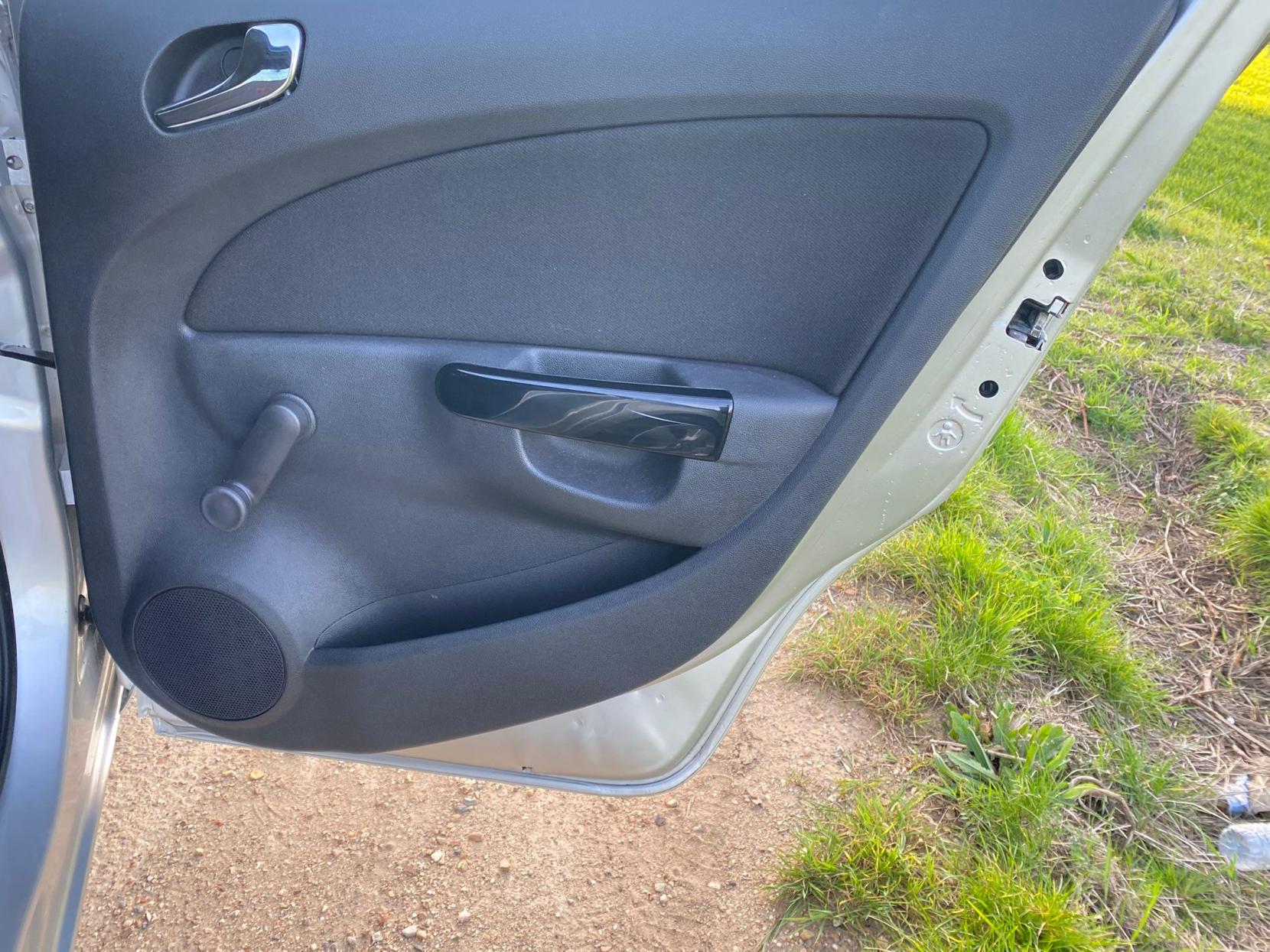 Vauxhall Corsa 1.2 16V SXi Hatchback 5dr Petrol Manual Euro 5 (A/C) (85 ps)