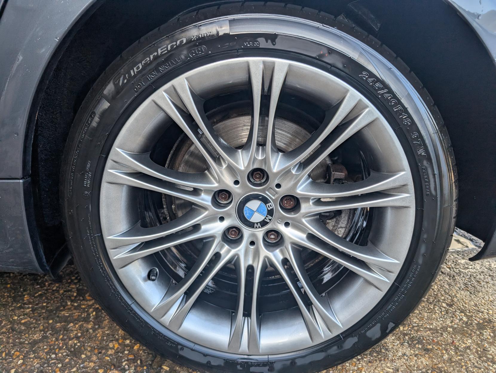 BMW 5 Series 2.5 523i M Sport Saloon 4dr Petrol Steptronic Euro 4 (190 ps)