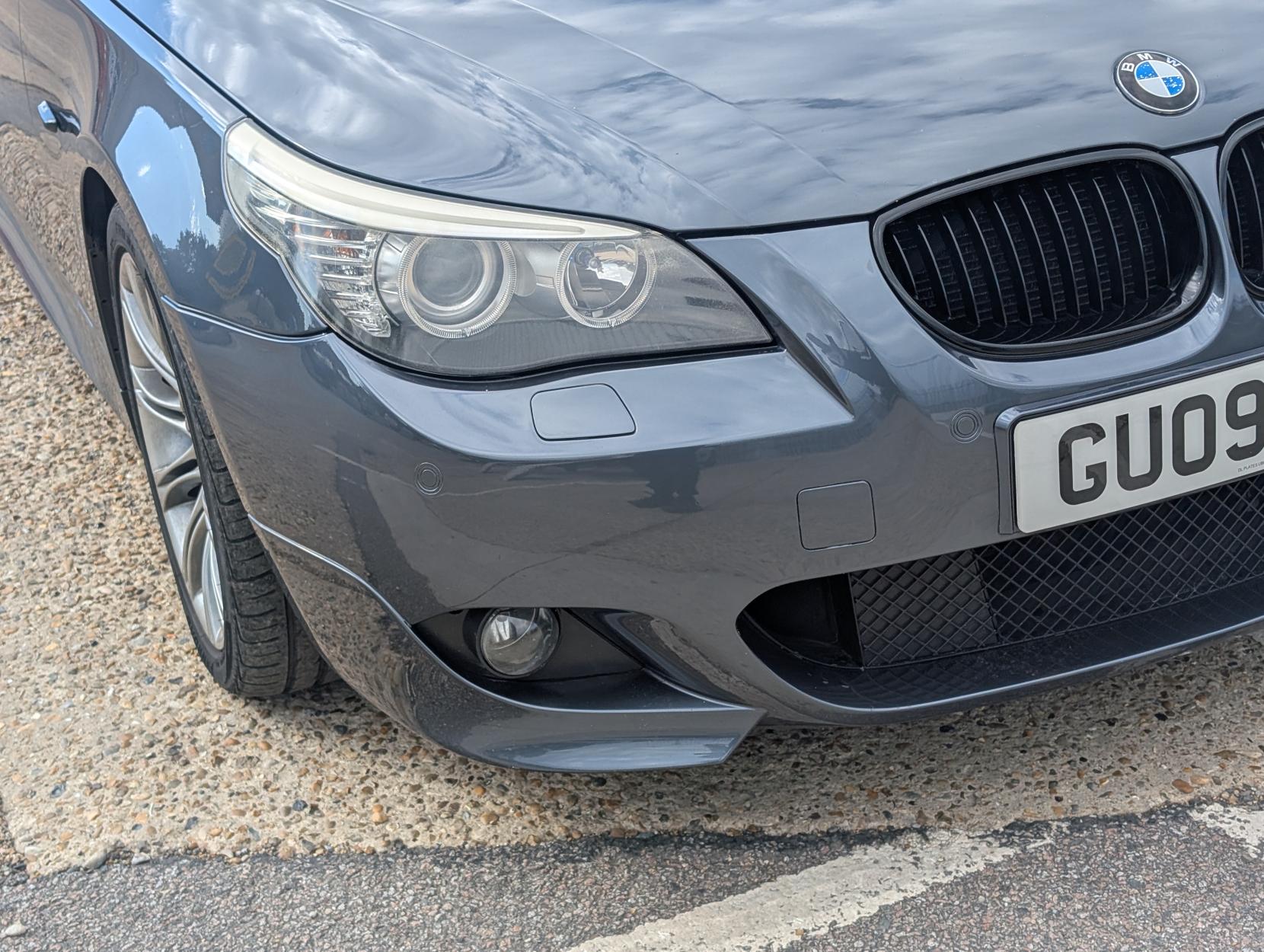 BMW 5 Series 2.5 523i M Sport Saloon 4dr Petrol Steptronic Euro 4 (190 ps)