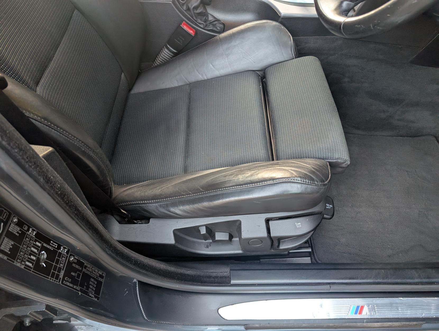 BMW 5 Series 2.5 523i M Sport Saloon 4dr Petrol Steptronic Euro 4 (190 ps)