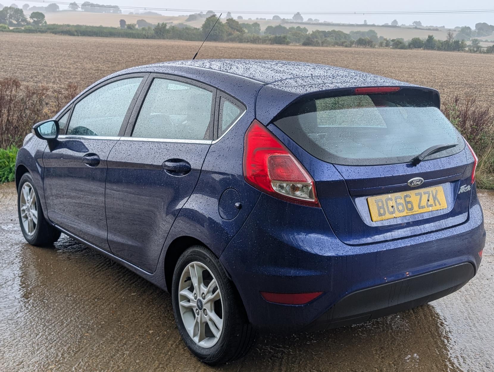 Ford Fiesta 1.25 Zetec Hatchback 5dr Petrol Manual Euro 6 (82 ps)