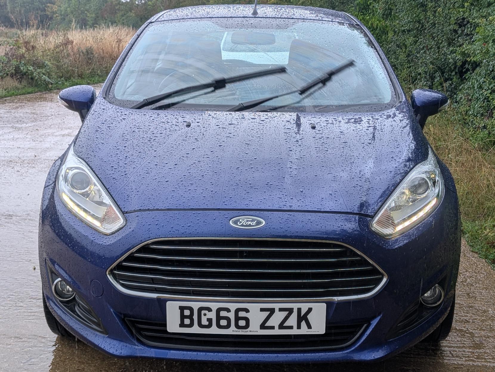 Ford Fiesta 1.25 Zetec Hatchback 5dr Petrol Manual Euro 6 (82 ps)