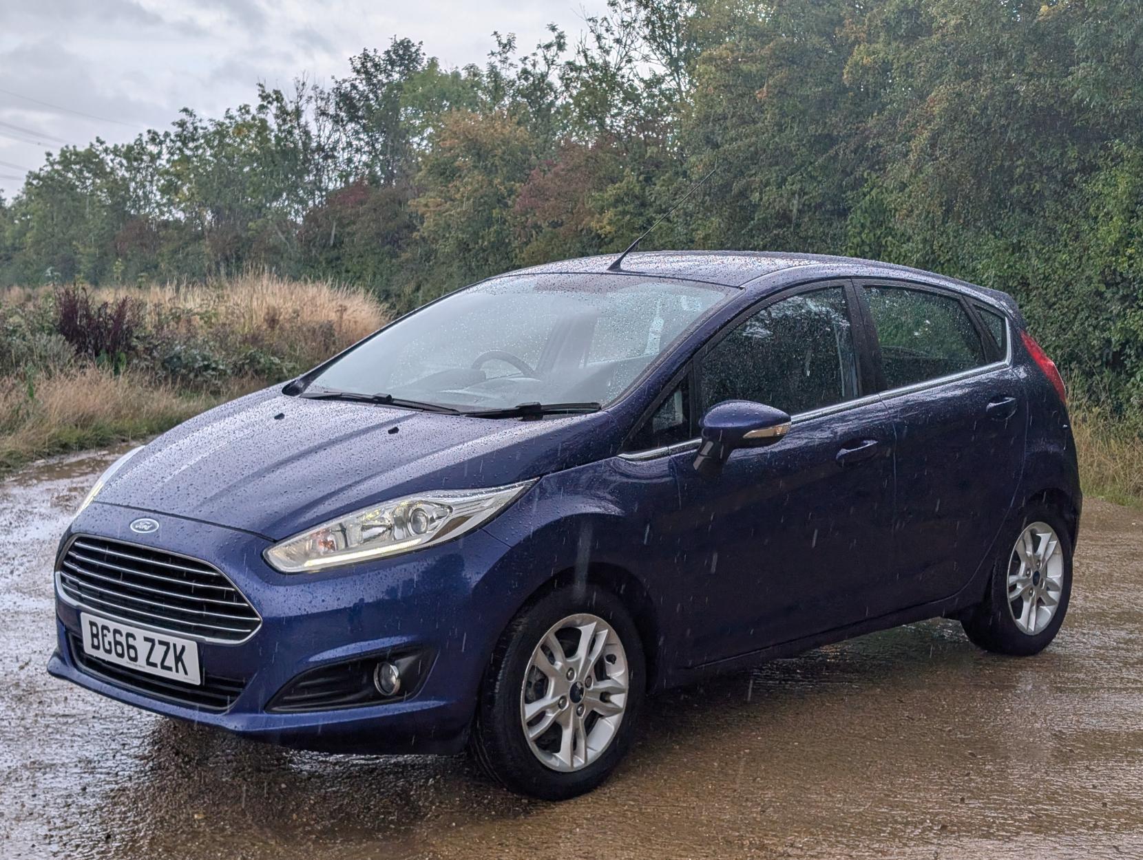 Ford Fiesta 1.25 Zetec Hatchback 5dr Petrol Manual Euro 6 (82 ps)