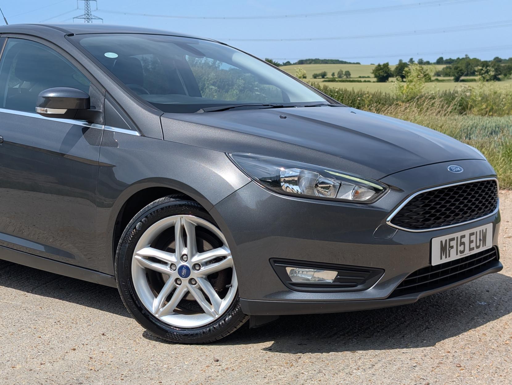 Ford Focus 1.0T EcoBoost Zetec Hatchback 5dr Petrol Manual Euro 6 (s/s) (125 ps)