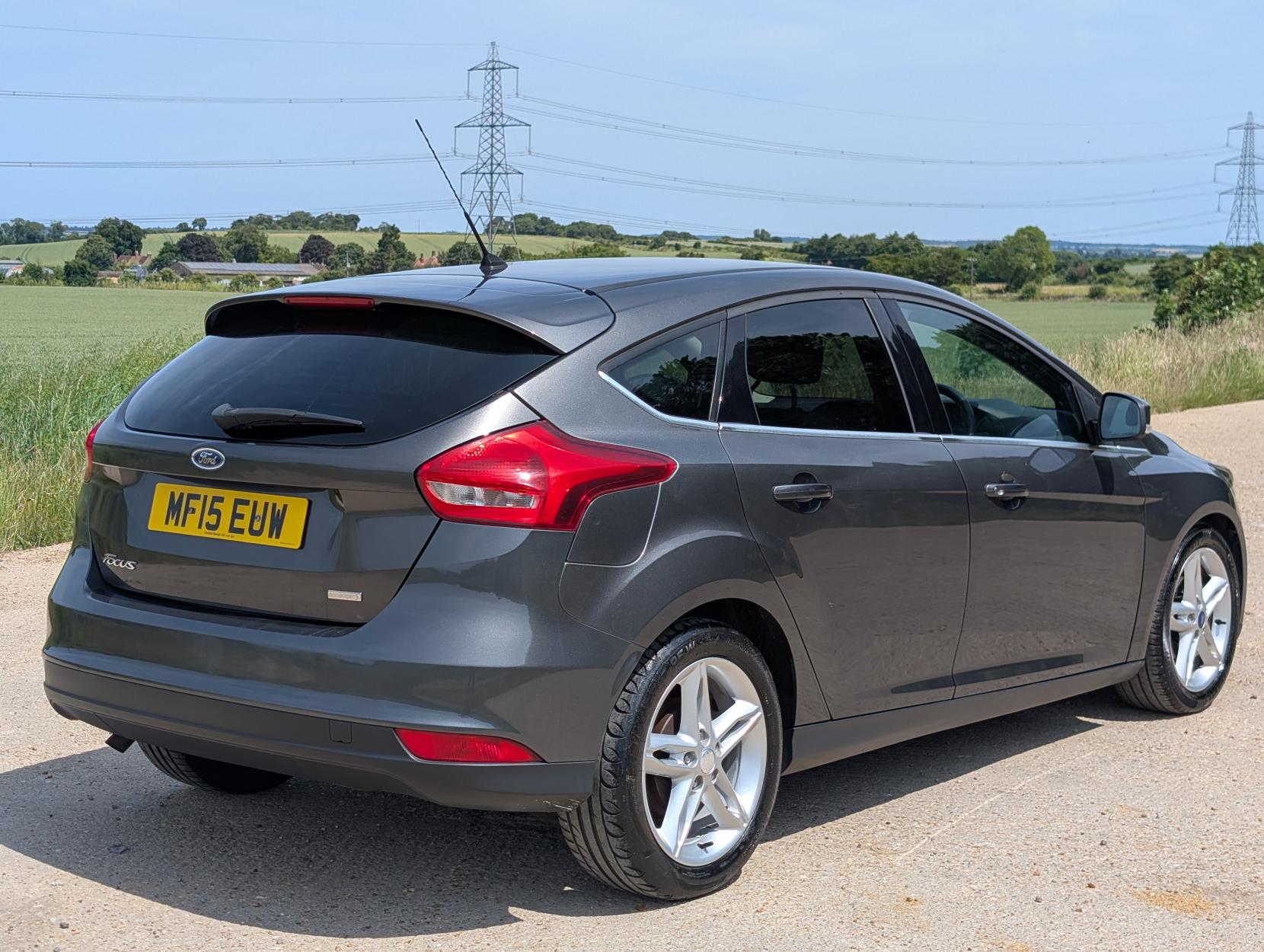 Ford Focus 1.0T EcoBoost Zetec Hatchback 5dr Petrol Manual Euro 6 (s/s) (125 ps)