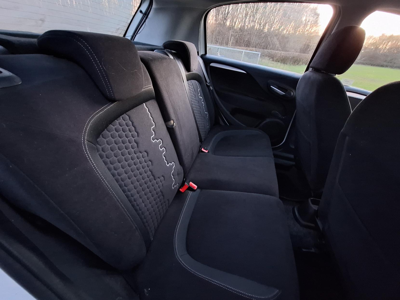 Fiat Punto 1.2 Easy Hatchback 5dr Petrol Euro 6 (69 bhp)