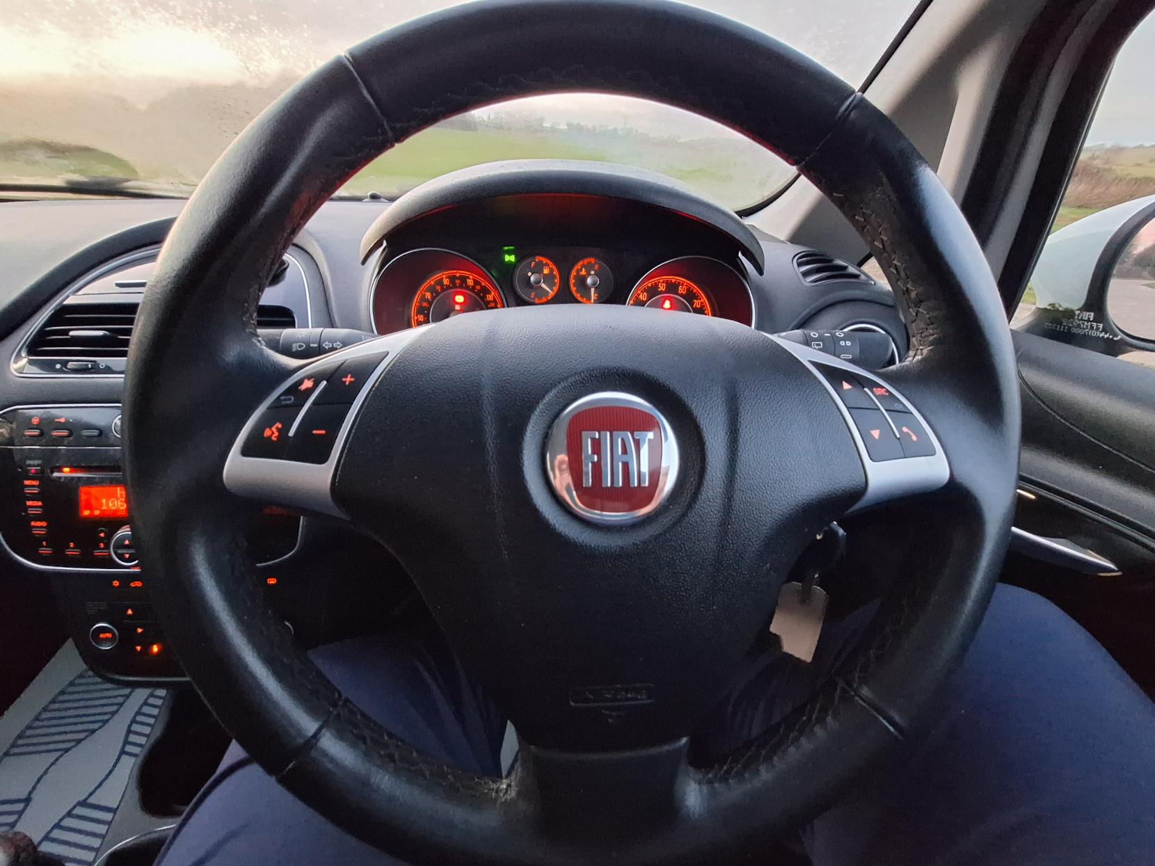 Fiat Punto 1.2 Easy Hatchback 5dr Petrol Euro 6 (69 bhp)