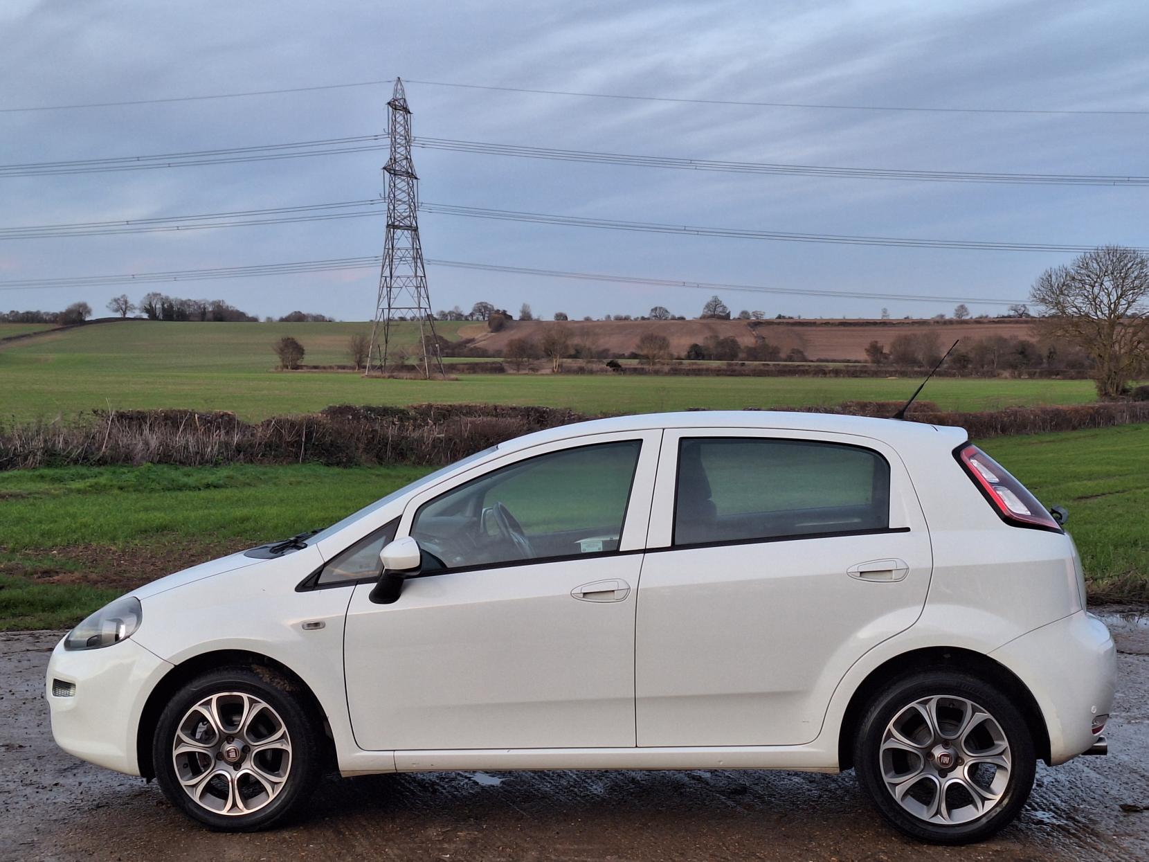 Fiat Punto 1.2 Easy Hatchback 5dr Petrol Euro 6 (69 bhp)