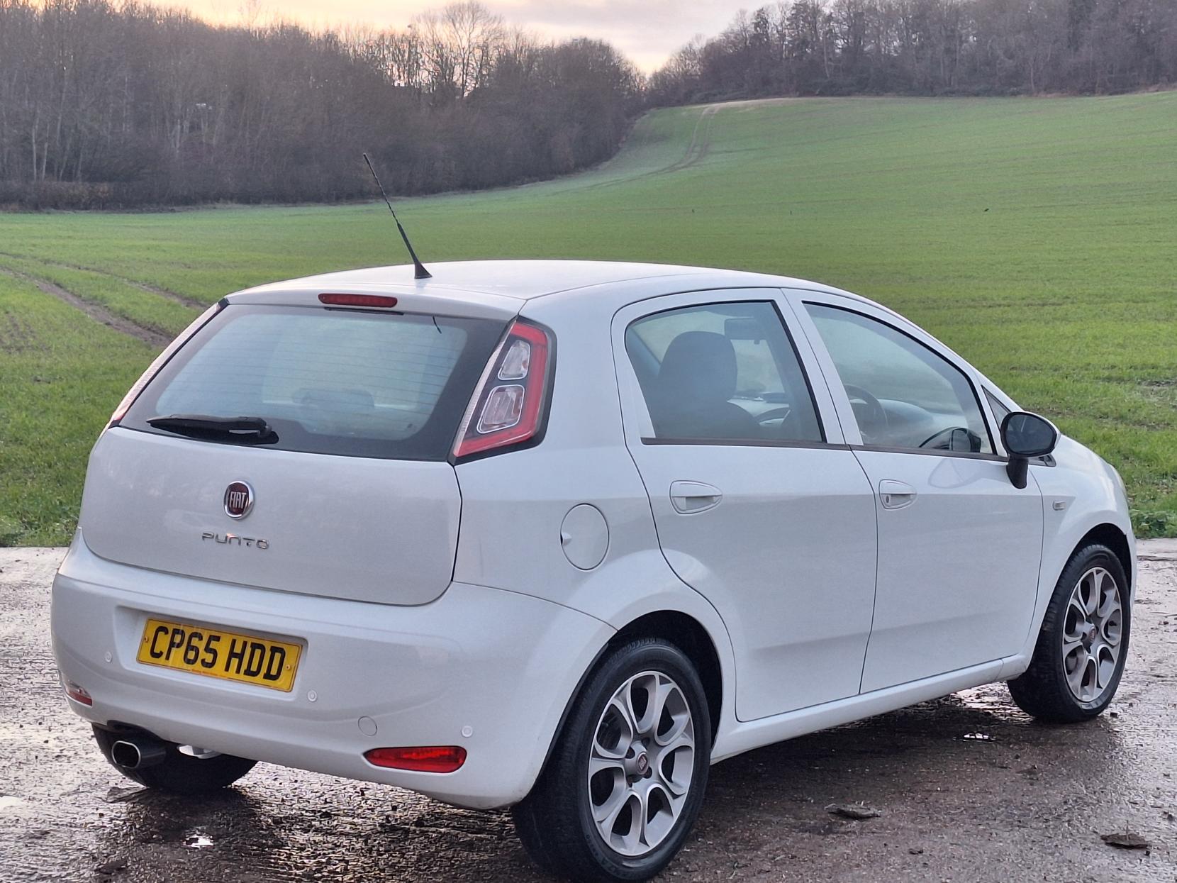 Fiat Punto 1.2 Easy Hatchback 5dr Petrol Euro 6 (69 bhp)