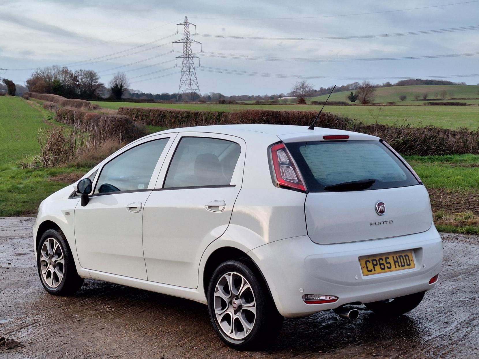 Fiat Punto 1.2 Easy Hatchback 5dr Petrol Euro 6 (69 bhp)