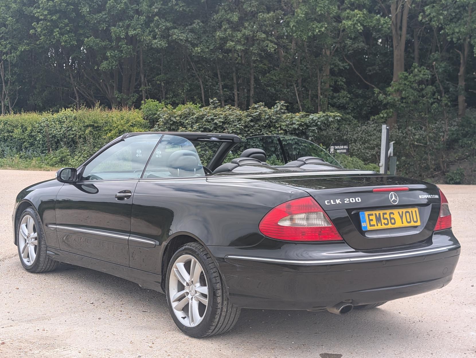 Mercedes-Benz CLK 1.8 CLK200 Kompressor Avantgarde Cabriolet 2dr Petrol Automatic (214 g/km, 163 bhp)