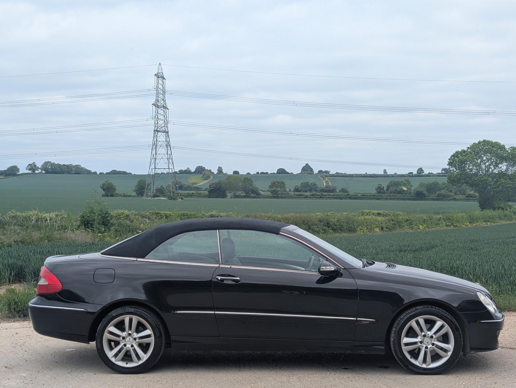 Mercedes-Benz CLK 1.8 CLK200 Kompressor Avantgarde Cabriolet 2dr Petrol Automatic (214 g/km, 163 bhp)