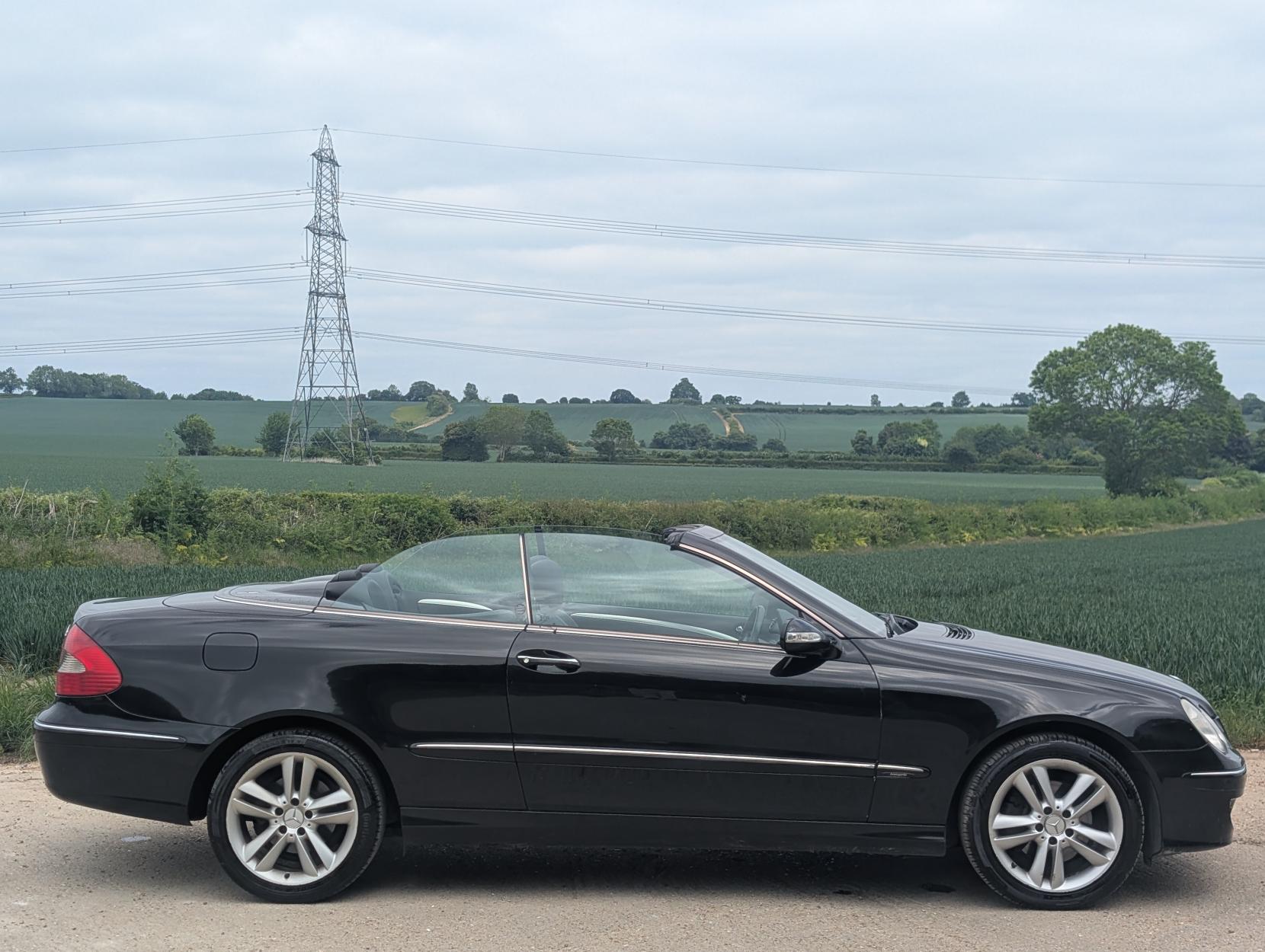 Mercedes-Benz CLK 1.8 CLK200 Kompressor Avantgarde Cabriolet 2dr Petrol Automatic (214 g/km, 163 bhp)