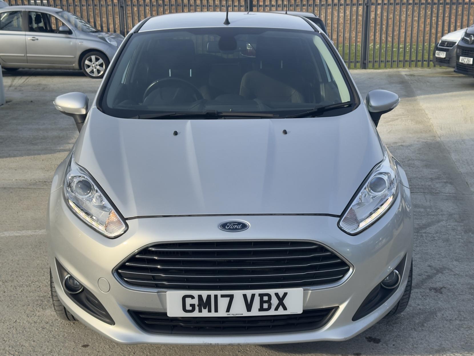 Ford Fiesta 1.0T EcoBoost Titanium Hatchback 5dr Petrol Powershift Euro 6 (100 ps)