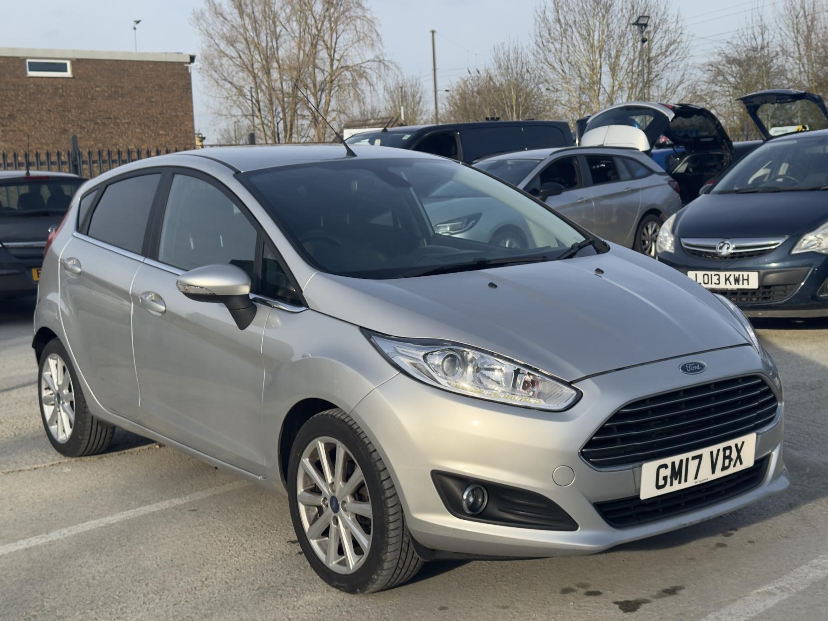 Ford Fiesta 1.0T EcoBoost Titanium Hatchback 5dr Petrol Powershift Euro 6 (100 ps)