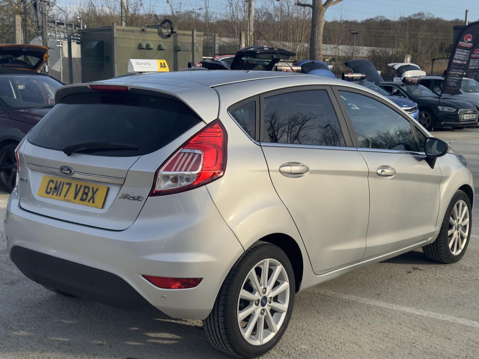 Ford Fiesta 1.0T EcoBoost Titanium Hatchback 5dr Petrol Powershift Euro 6 (100 ps)