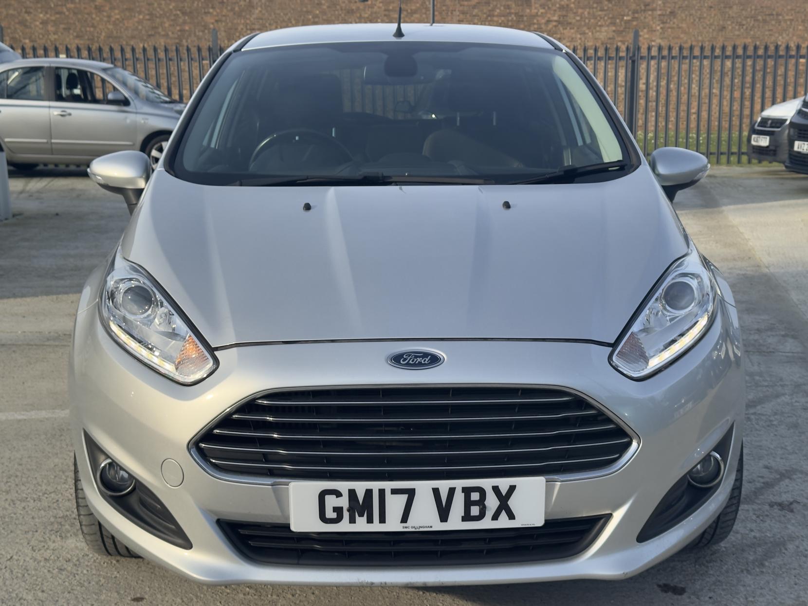 Ford Fiesta 1.0T EcoBoost Titanium Hatchback 5dr Petrol Powershift Euro 6 (100 ps)