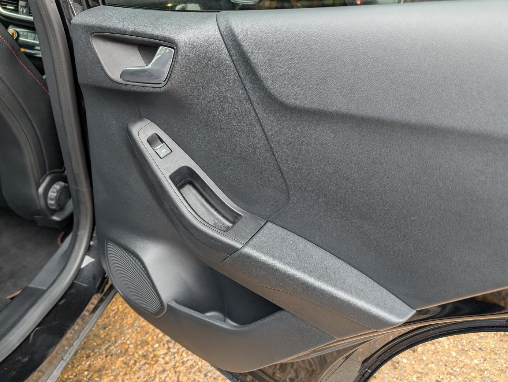 Ford Puma 1.0T EcoBoost MHEV ST-Line X SUV 5dr Petrol Hybrid Manual Euro 6 (s/s) (155 ps)