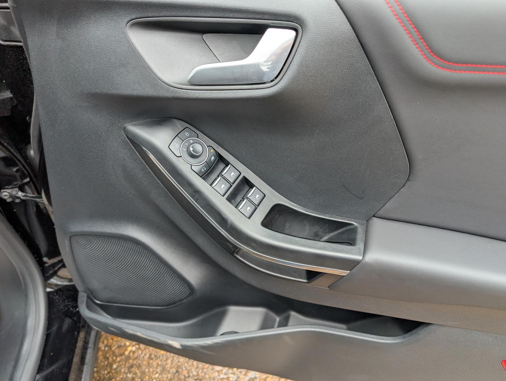 Ford Puma 1.0T EcoBoost MHEV ST-Line X SUV 5dr Petrol Hybrid Manual Euro 6 (s/s) (155 ps)