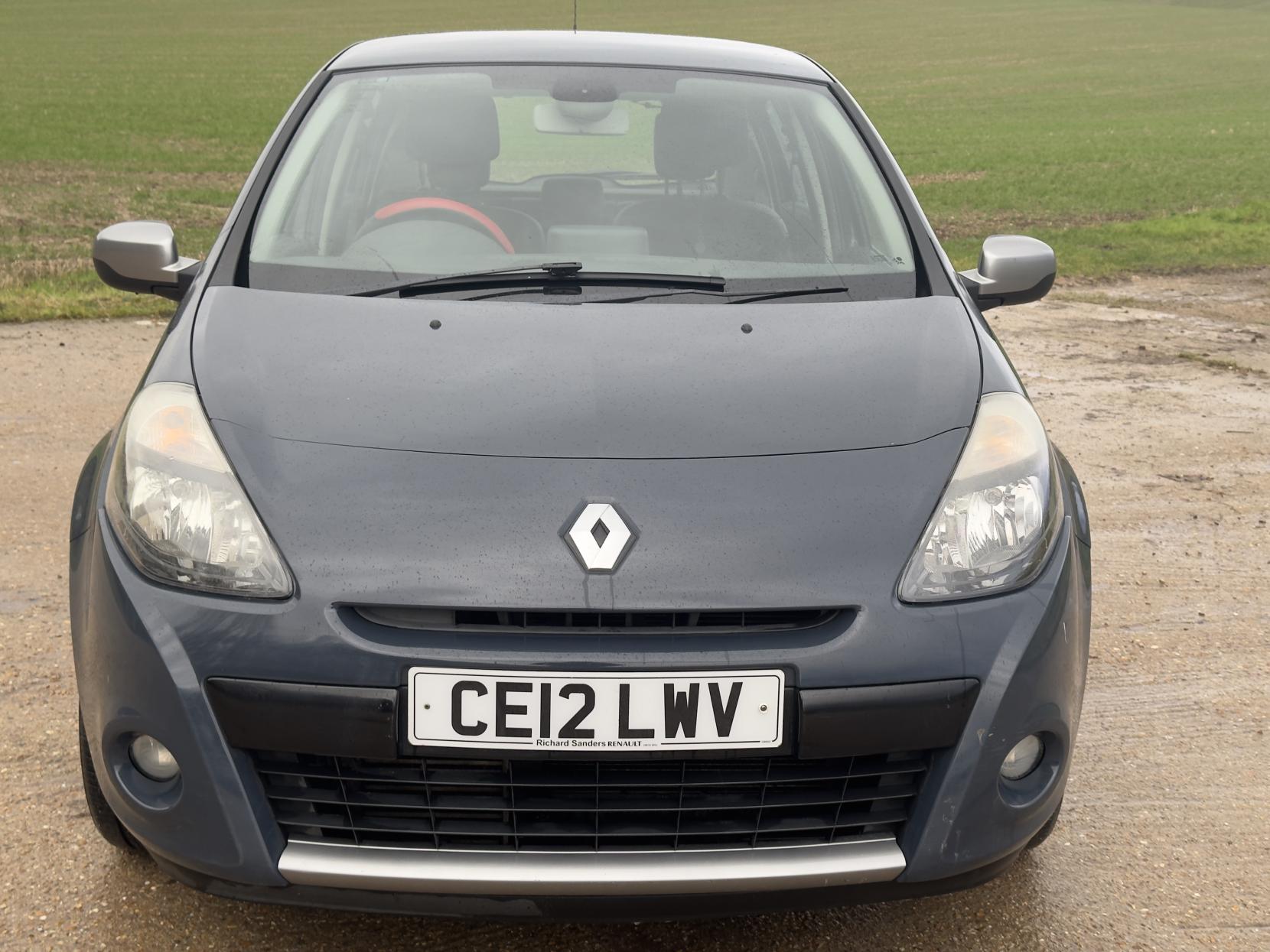 Renault Clio 1.5 dCi Dynamique TomTom Hatchback 5dr Diesel Manual Euro 5 (88 ps)