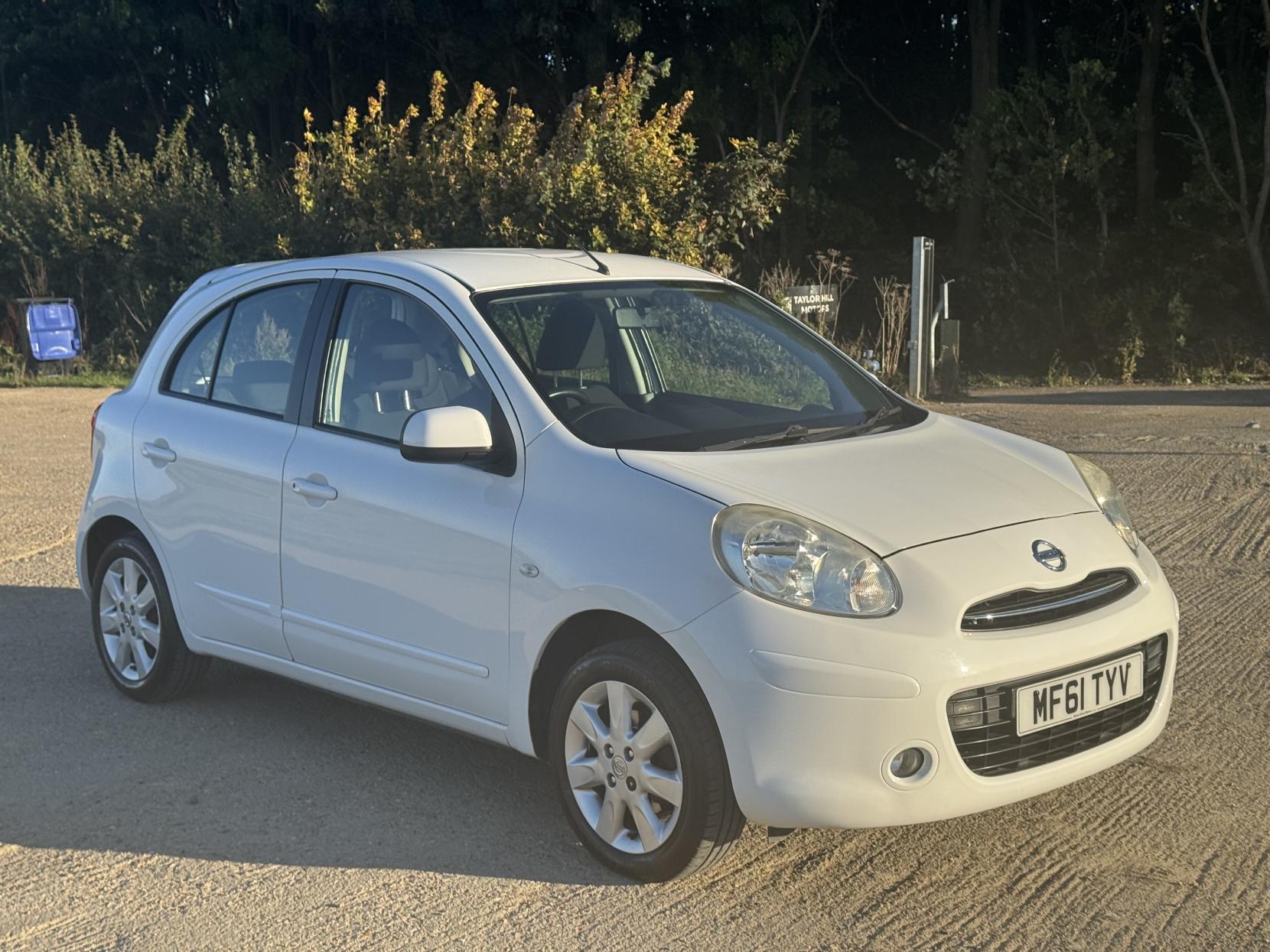 Nissan Micra 1.2 12V Acenta Hatchback 5dr Petrol CVT Euro 5 (80 ps)