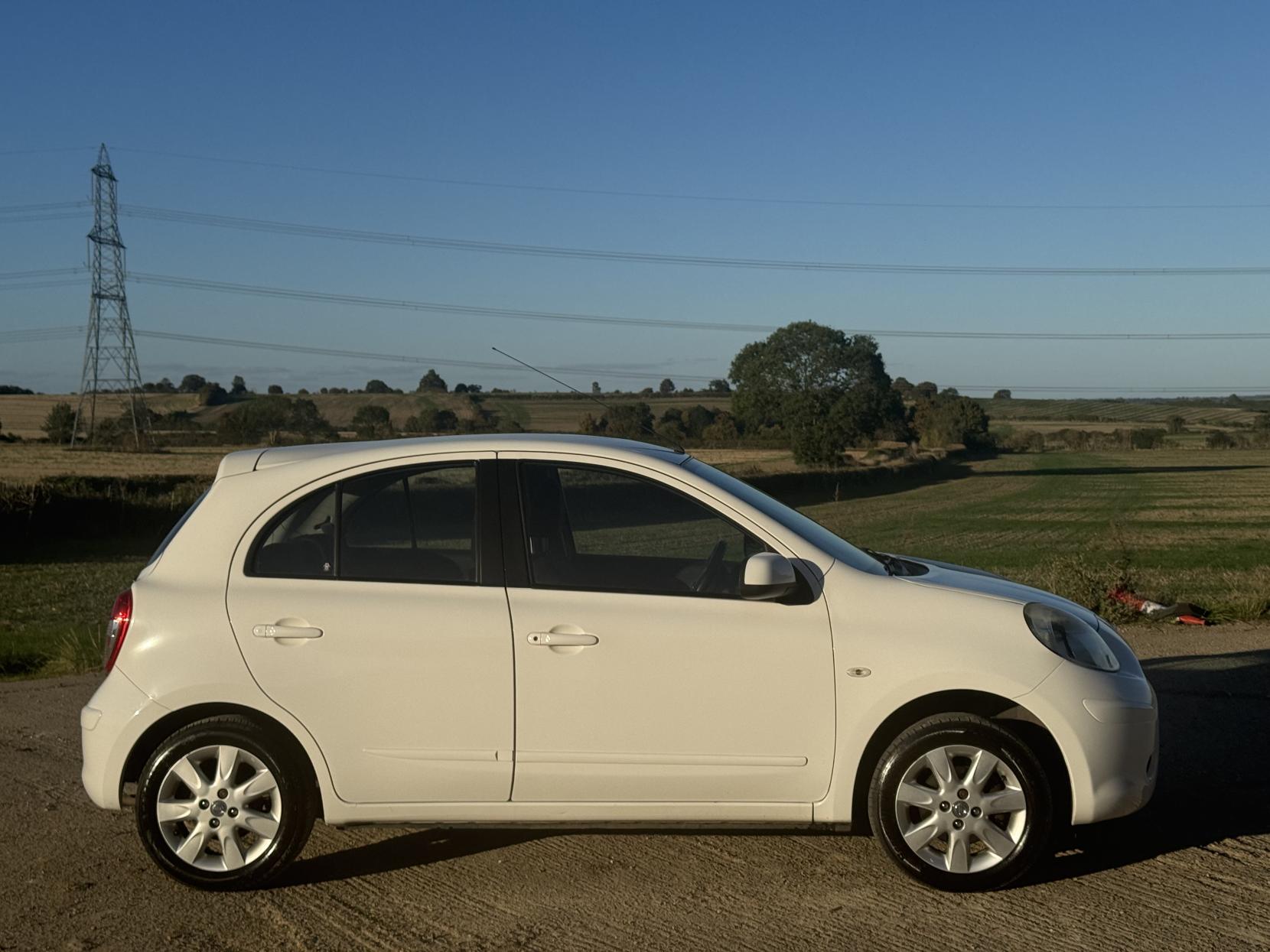 Nissan Micra 1.2 12V Acenta Hatchback 5dr Petrol CVT Euro 5 (80 ps)