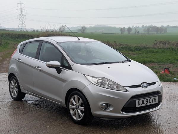 Ford Fiesta 1.25 Zetec Hatchback 5dr Petrol Manual (133 g/km, 81 bhp)