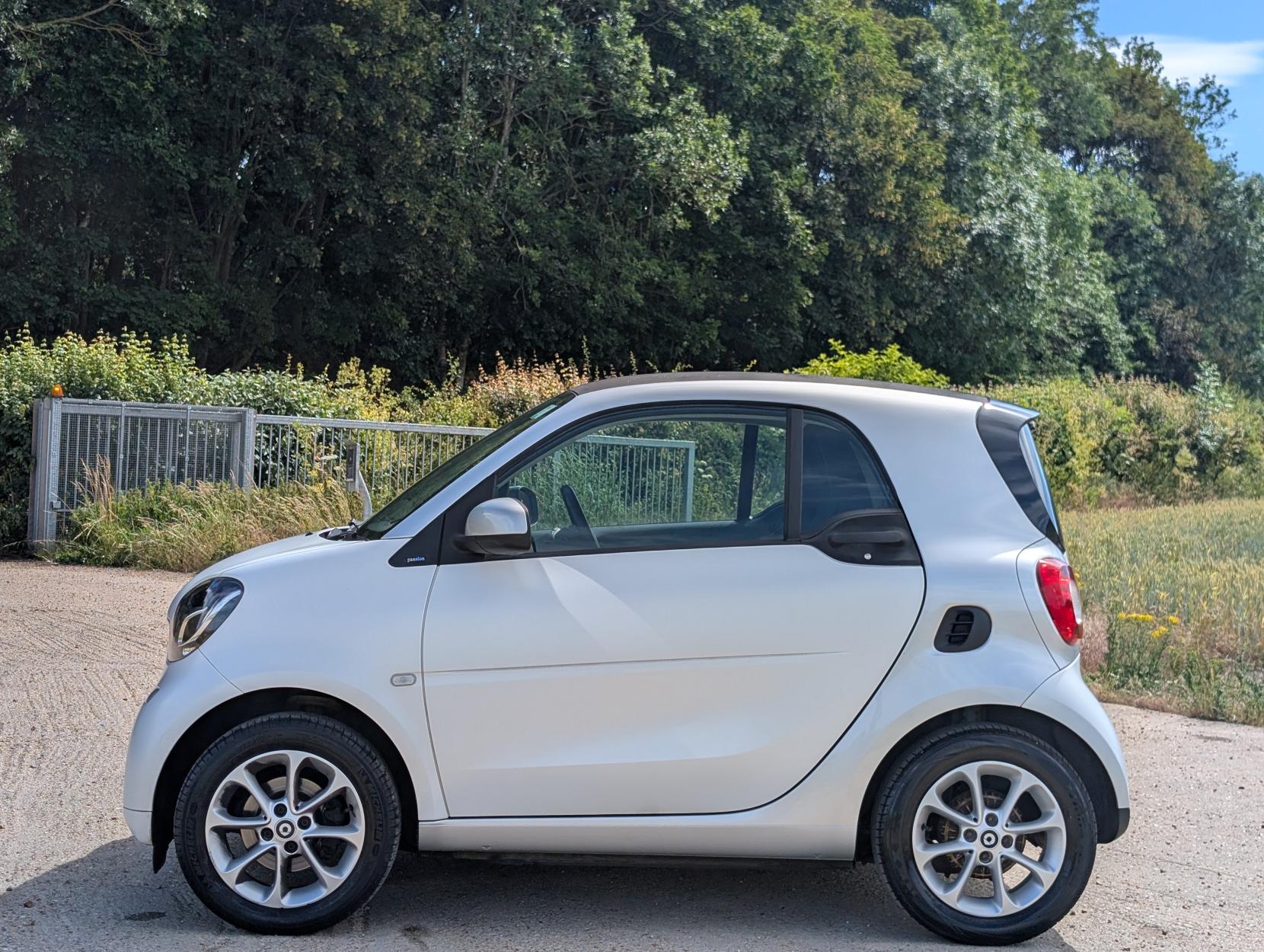 Smart fortwo 1.0 Passion Coupe 2dr Petrol Manual Euro 6 (s/s) (71 ps)