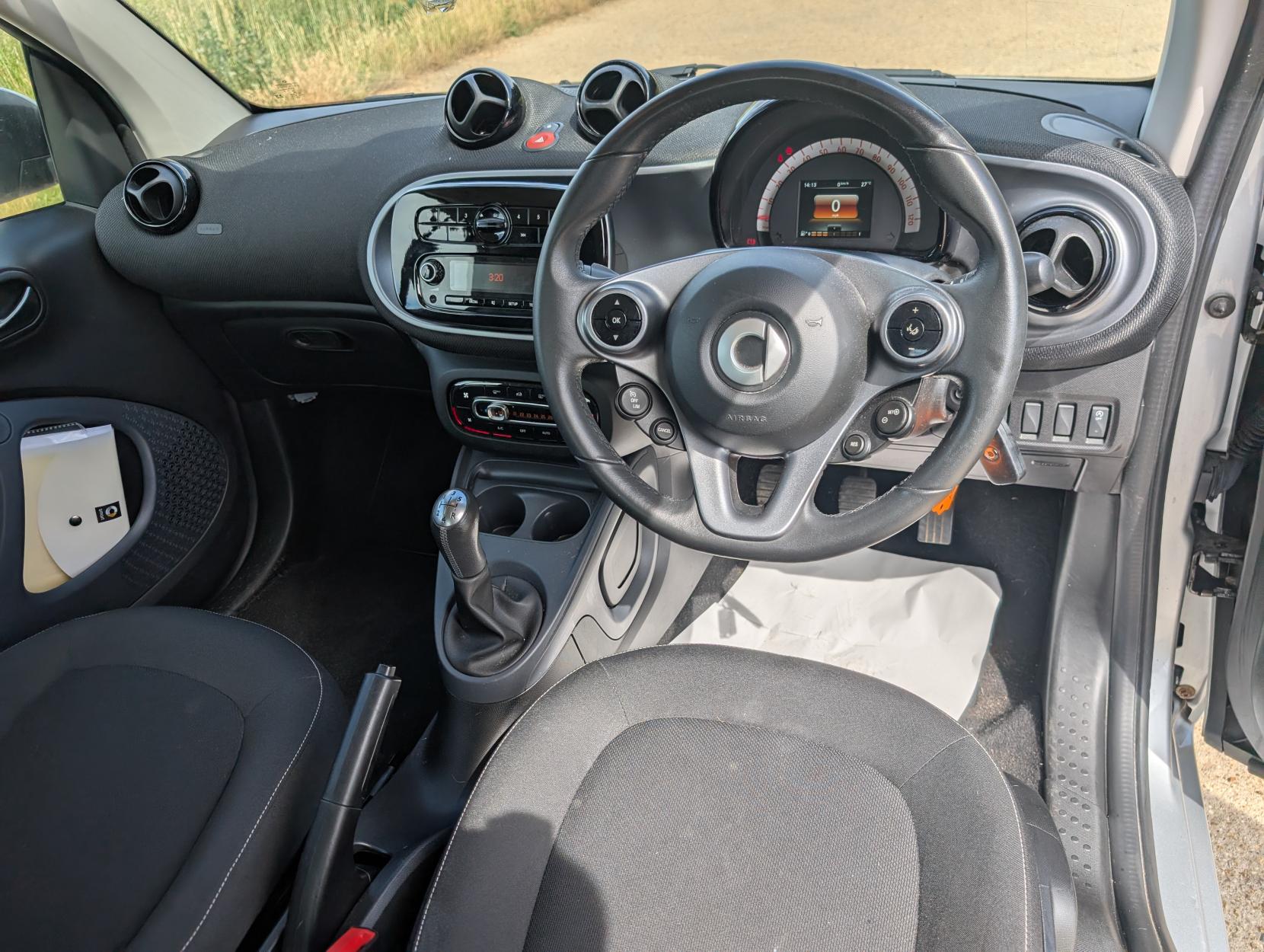 Smart fortwo 1.0 Passion Coupe 2dr Petrol Manual Euro 6 (s/s) (71 ps)