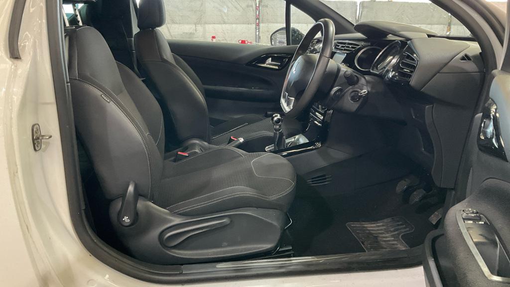 DS AUTOMOBILES DS 3 1.2 PureTech DStyle Hatchback 3dr Petrol Manual Euro 6 (82 ps)