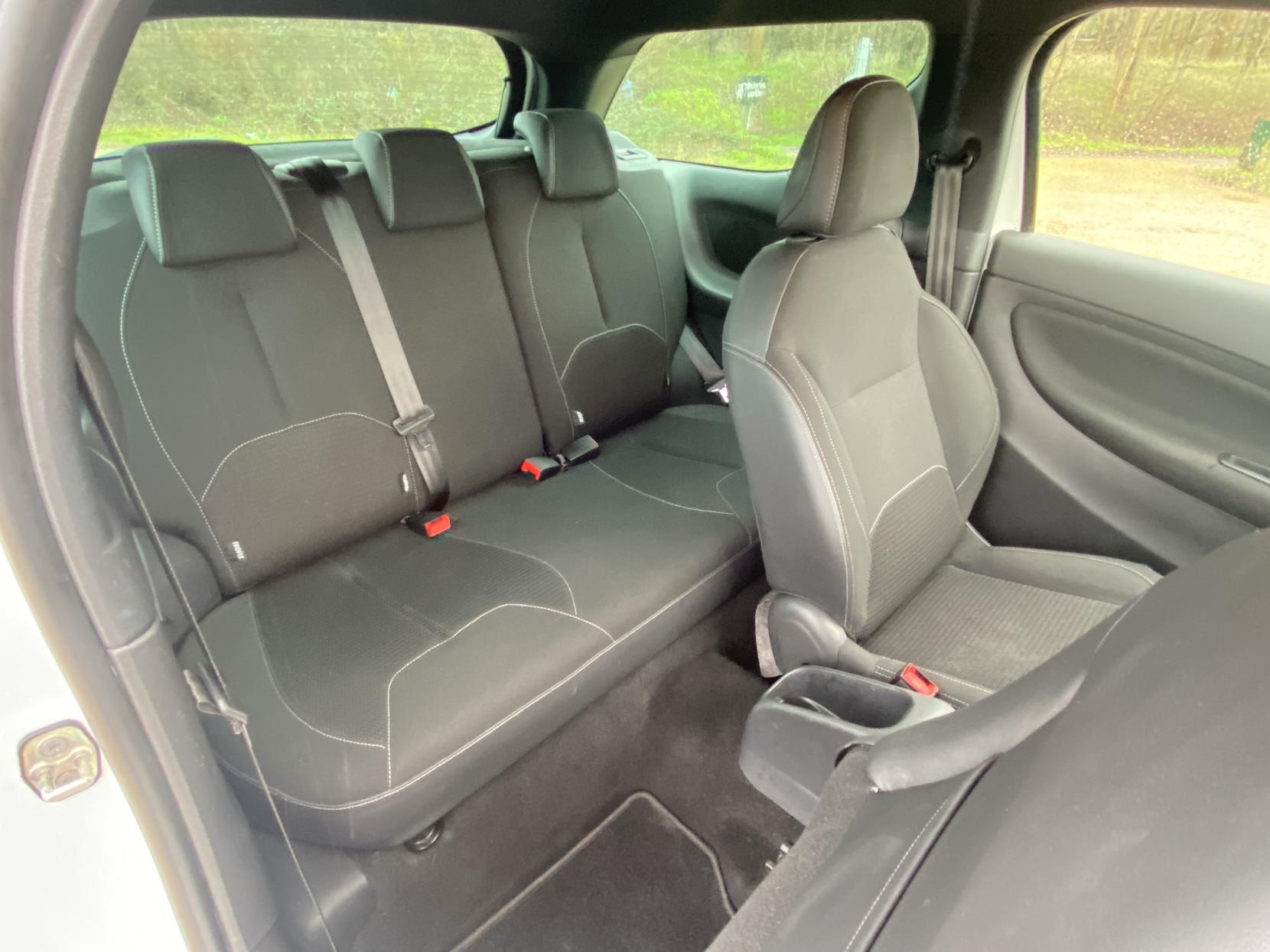 DS AUTOMOBILES DS 3 1.2 PureTech DStyle Hatchback 3dr Petrol Manual Euro 6 (82 ps)