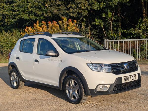 Dacia Sandero Stepway 0.9 TCe Ambiance Hatchback 5dr Petrol Manual Euro 6 (s/s) (90 ps)