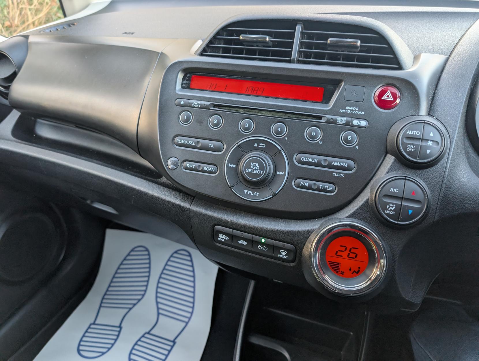 Honda Jazz 1.4 i-VTEC EX Hatchback 5dr Petrol Manual Euro 5 (99 ps)