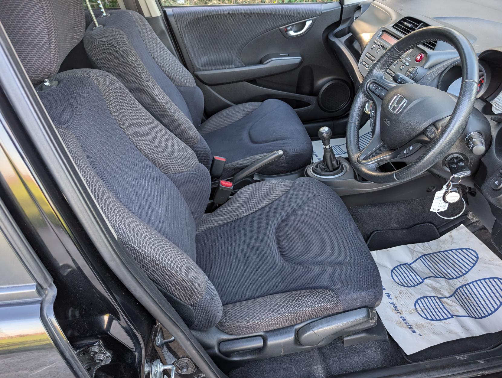 Honda Jazz 1.4 i-VTEC EX Hatchback 5dr Petrol Manual Euro 5 (99 ps)