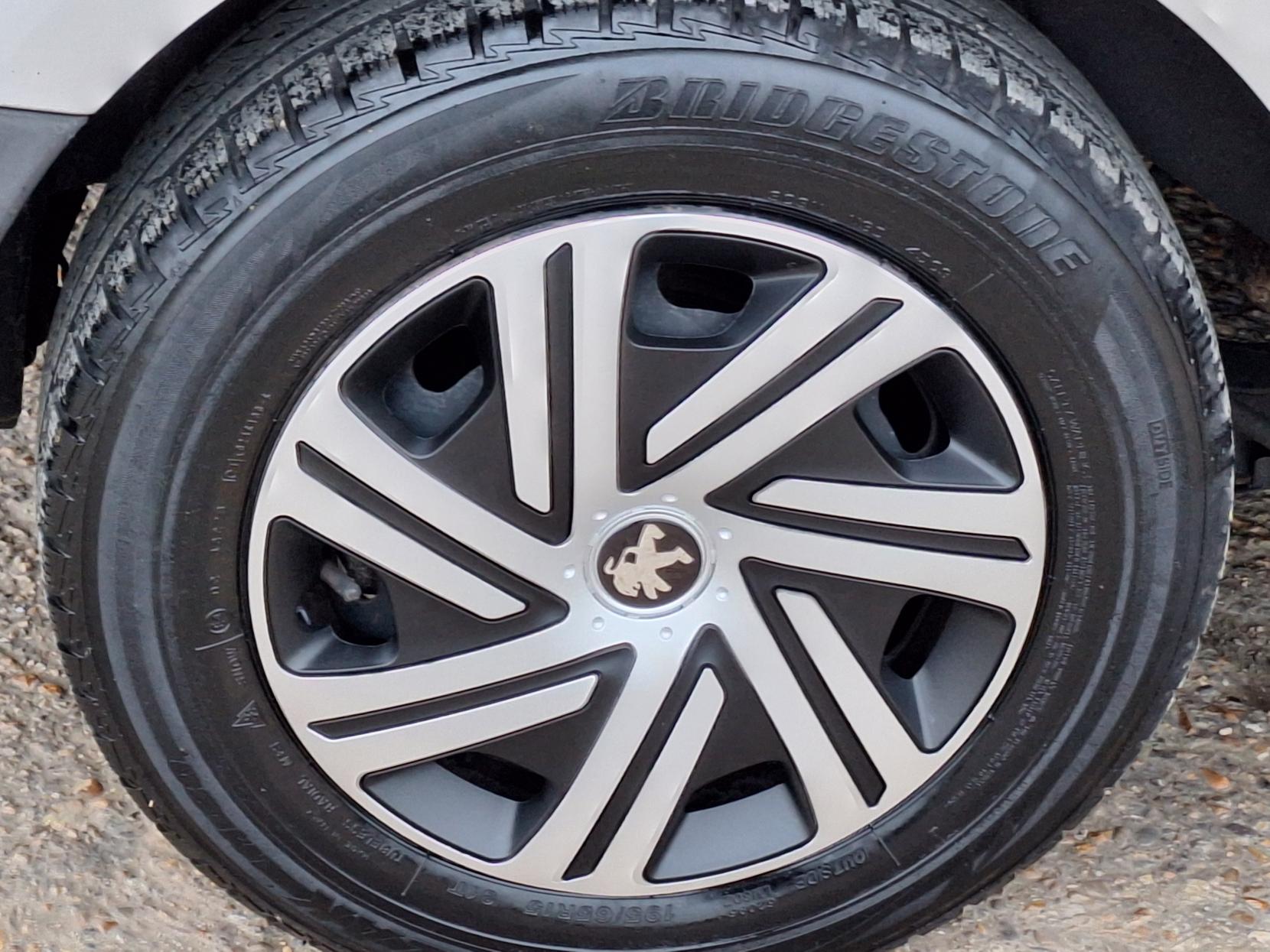 Peugeot Partner 1.6 BlueHDi 651 Professional Panel Van 5dr Diesel Manual L1 (112 g/km, 73.97 bhp)