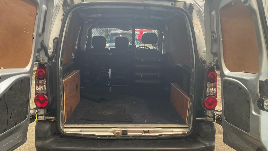 Peugeot Partner 1.6 BlueHDi 651 Professional Panel Van 5dr Diesel Manual L1 (112 g/km, 73.97 bhp)