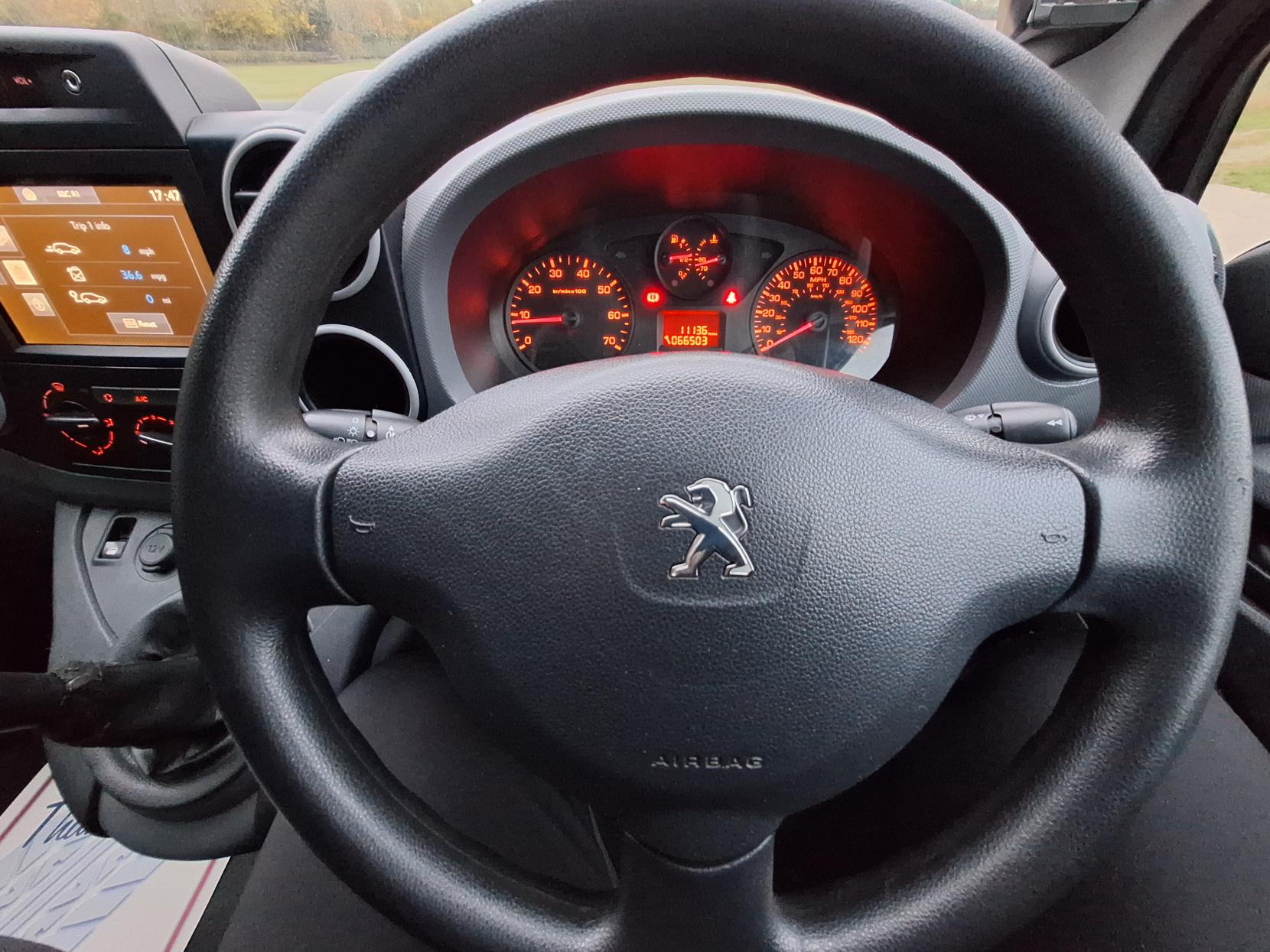 Peugeot Partner 1.6 BlueHDi 651 Professional Panel Van 5dr Diesel Manual L1 (112 g/km, 73.97 bhp)